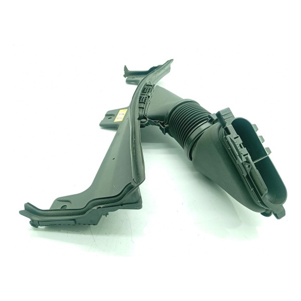 Defletor Duto Ar Admissao Mercedes C300 2022/25 A2065000400