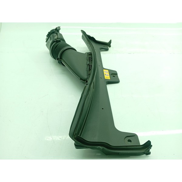 Defletor Duto Ar Admissao Mercedes C300 2022/25 A2065000400