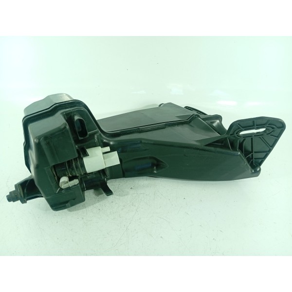 Reservatorio Agua Parabrisa Mercedes C300 22/25 A2068600300