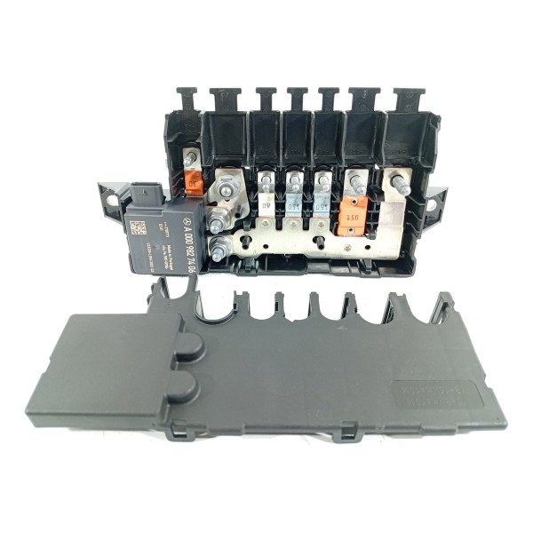 Caixa Fusivel Mercedes C200 C300 2022 2023/2025 A0009827406