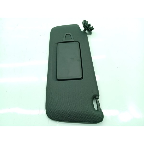 Quebra Sol Mercedes C200 C300 Esquerdo 2022/2025 A2068105102