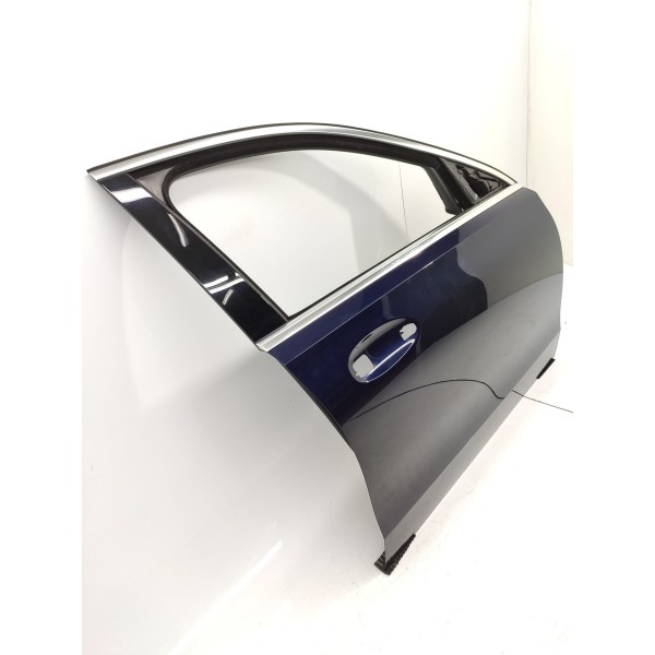 Porta Dianteira Direita Mercedes Benz C200 C300 2022/2025