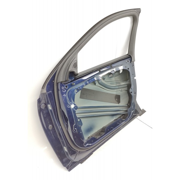 Porta Dianteira Direita Mercedes Benz C200 C300 2022/2025