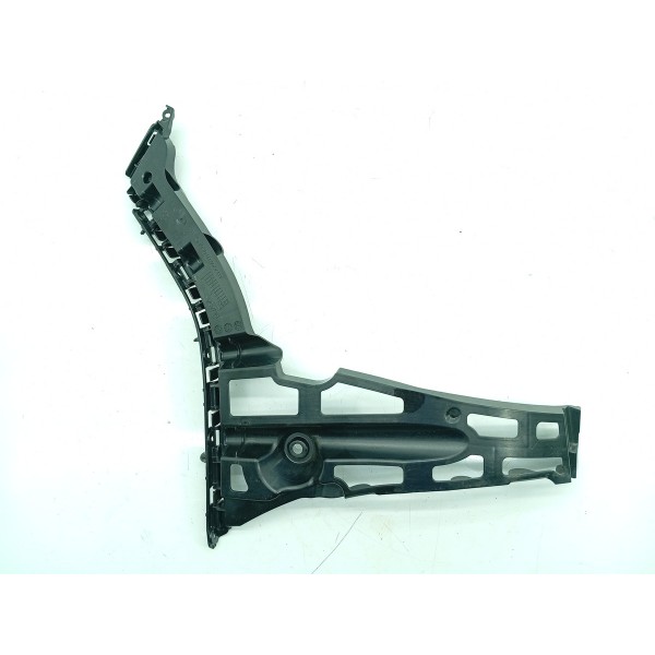 Suporte Guia Parachoque Mercedes C200 Tras Esq 2022/25 Orig