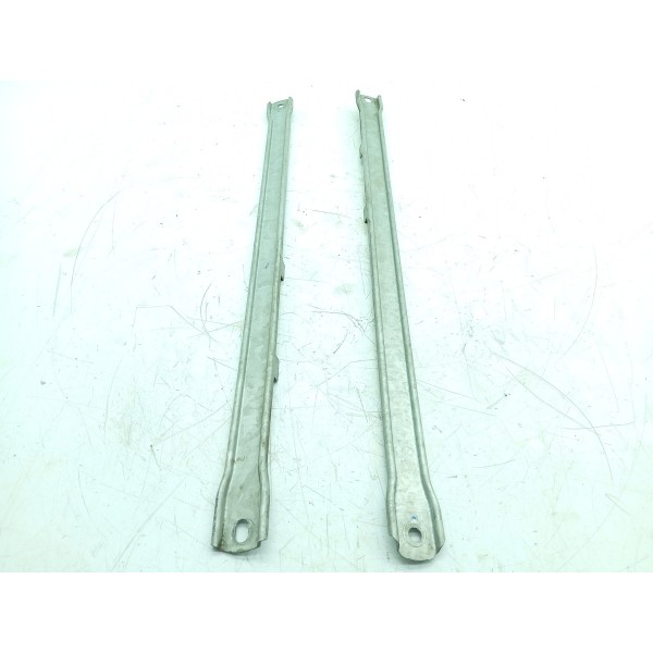 Par Barra Reforco Painel Frontal Mercedes C300 2022/25 Orig