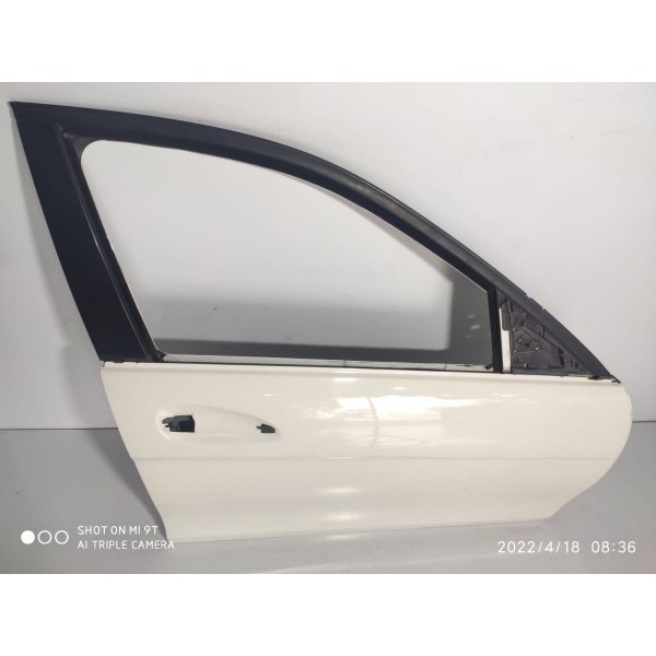Porta Dianteira Direita Mercedes C180 C200  2008/2014 Dianteira Direita Branco
