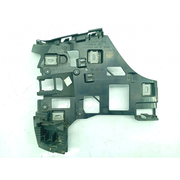 Suporte Parachoque Mercedes C200 Tras Esq 22/25 A2068850101