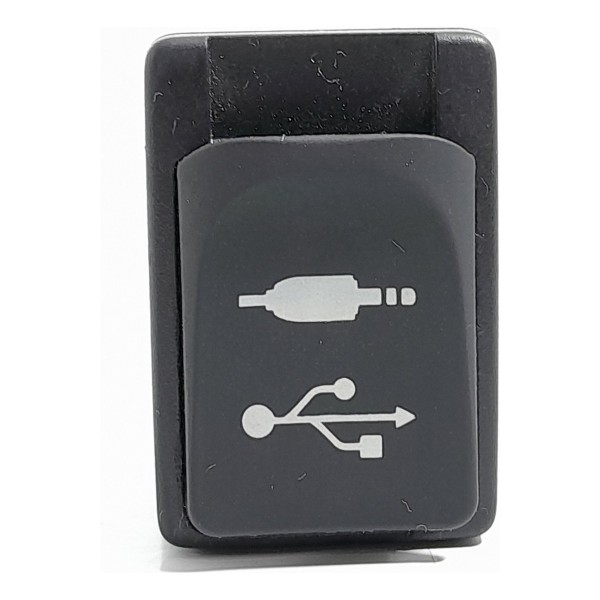 Tomada Auxiliar Usb Toyota Corolla 2015/2018 8619052060
