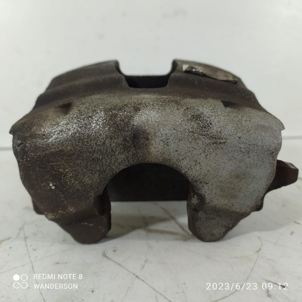 Pinça Tcross Dianteira Direita 2018/2024 Orig