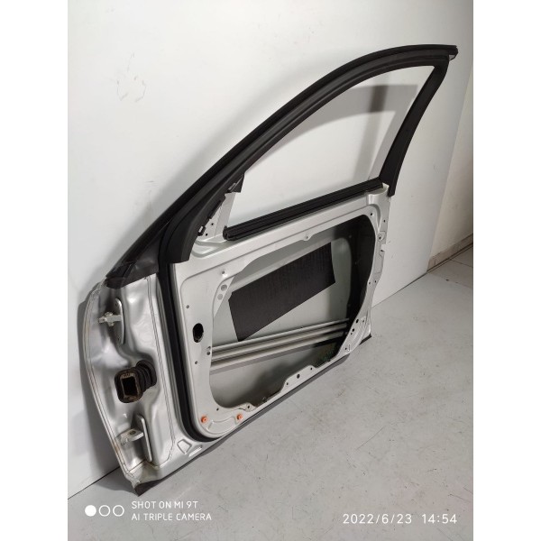 Porta Mercedes C180 C200 Dianteira Direitq 2008/2014 Lisa Dianteira Direito Prateado