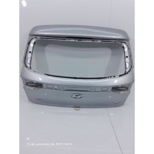 Tampa Traseira Hb20 Hatch 2023/2025 Prateado