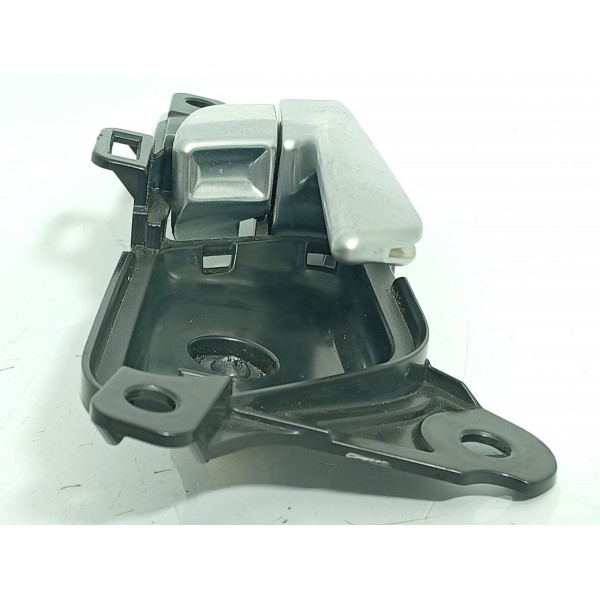 Macaneta Interna Hyundai Creta Diant Direita 17/21 82623c900 Preto Dianteira