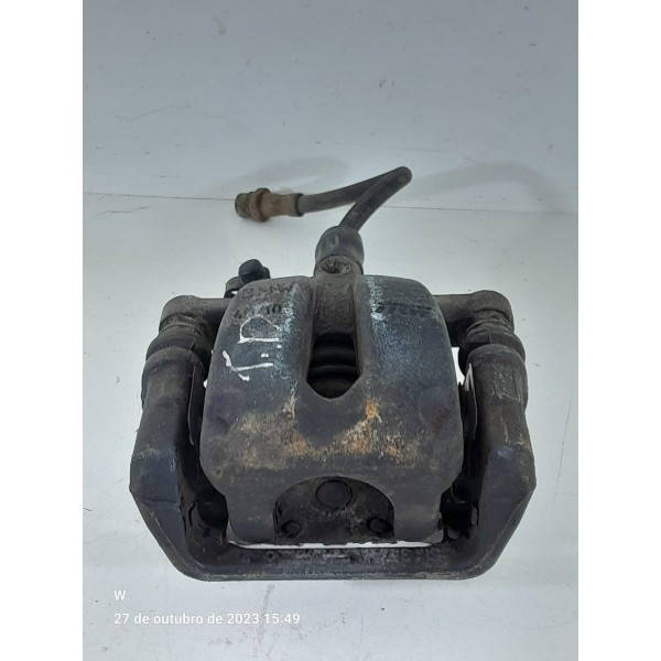 Pinca Bmw 118 120i Traseira Direita 2005/2010