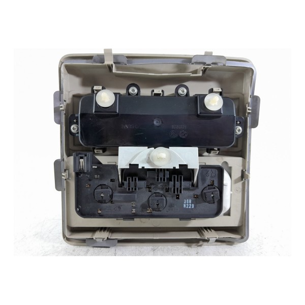 Luz Teto Land Rover Discovery 3 4 2008 2009 2010/2015 Origin Luz Teto Land Rover Discovery 3 4 2008 2009 2010/2015 Origin