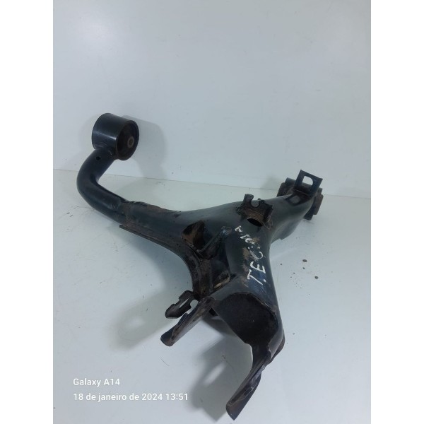 Balanca Bandeja Discovery Traseira Esquerda 08/2015 Lr010525