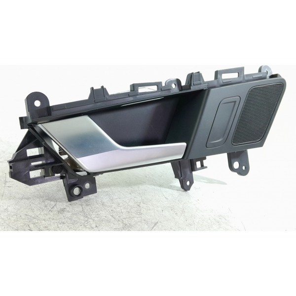 Macaneta Interna Audi Q5 Traseira Esquerda 17/20 80e839019 Preto