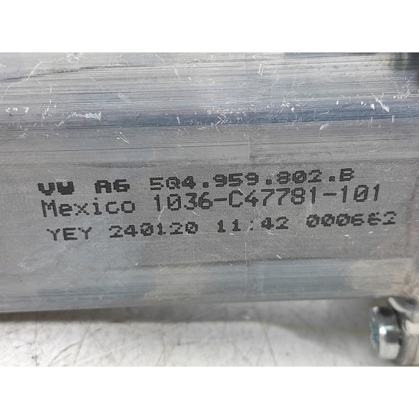 Motor Maquina Vidro Audi Q5 Dianteiro Dir 18/2020 5q4959802b