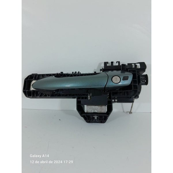 Macaneta Externa Mercedes C180 Dianteira E 07/14 A2047601534