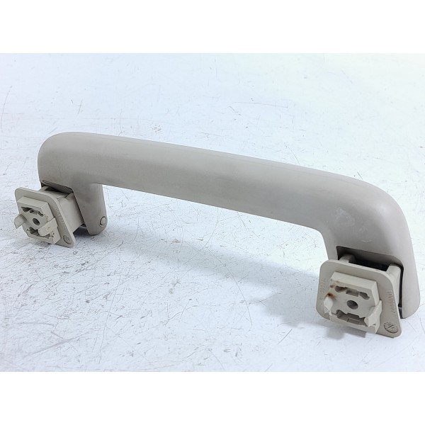 Alca Teto Discovery 3 4 Dianteira Direita 08/2015 Edn000022 Creme Alca Teto Discovery 3 4 Dianteira Direita 08/2015 Edn000022 Creme