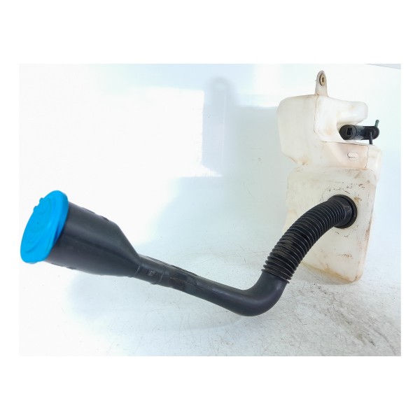 Reservatorio Agua Parabrisa Discovery 3 4 2008/2015 Original Branco Reservatorio Agua Parabrisa Discovery 3 4 2008/2015 Original Branco