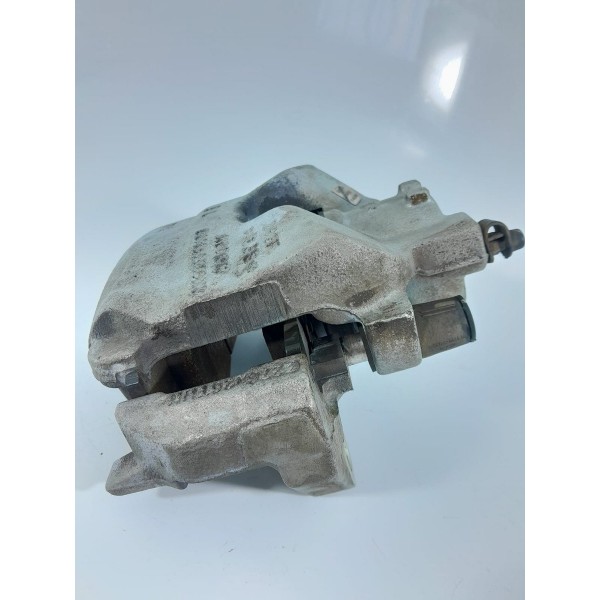 Pinca Dianteira Esquerda Cruze 2017/202342676824