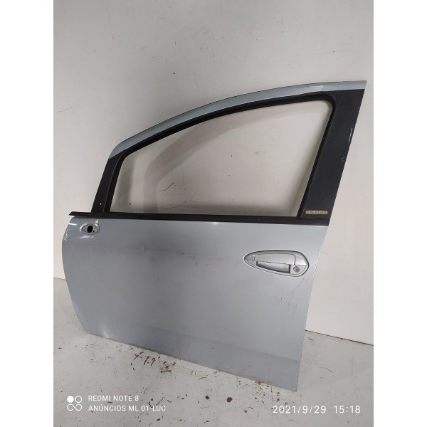 Porta Dianteira Esquerda Fiat Punto 2011 Esquerda Prateado