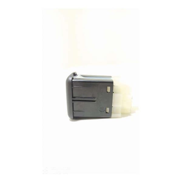 Entrada Auxiliar Usb Tracker Onix 2020/2024 Original