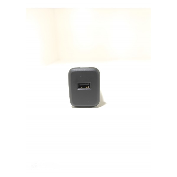 Entrada Auxiliar Usb Tracker Onix 2020/2024 Original