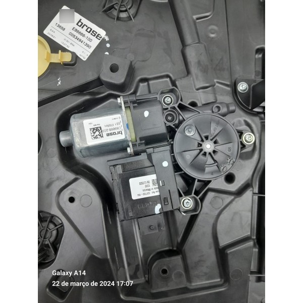 Maquina Vidro Compass Dianteira Dir Compl 17/2024 68242678aa