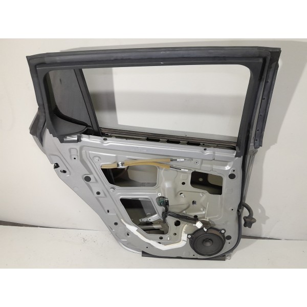 Porta Nissan Leaf Traseira Esquerda 2019/2023 Sem Acessórios Traseira Esquerdo Cinza