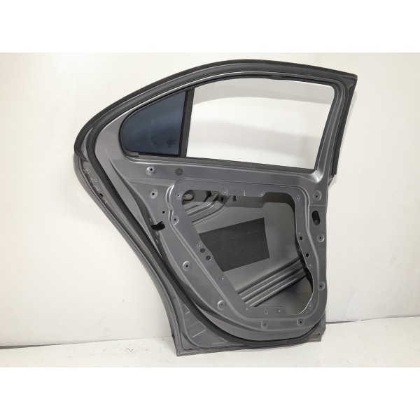 Porta Mercedes Classe A A35 Traseira Esquerda 2020/2025 Orig Traseira Esquerdo Cinza-escuro