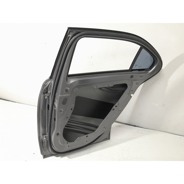 Porta Mercedes Classe A A35 Traseira Direita 2020/2025 Orig Direito Traseira Cinza-escuro