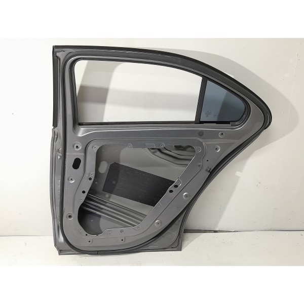 Porta Mercedes Classe A A35 Traseira Direita 2020/2025 Orig Direito Traseira Cinza-escuro