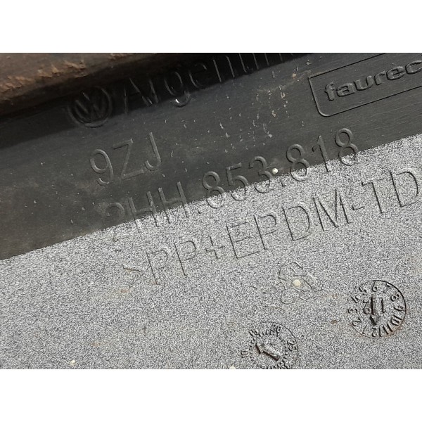 Aplique Cacamba Amarok Traseiro Direito 2010/2023 2hh853818 - Branco