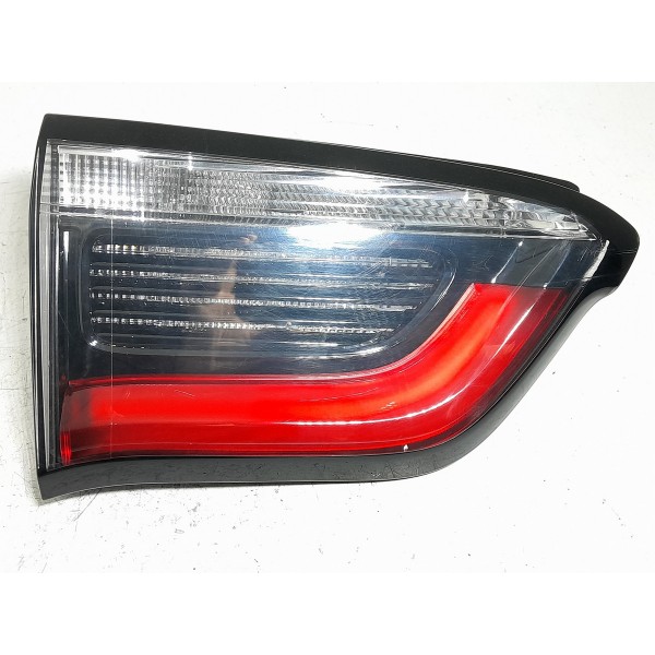 Lanterna Tampa Traseira Jeep Compass Esquerda 17/21 55112685 Esquerdo/motorista Água