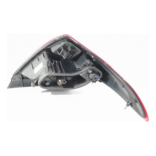 Lanterna Nissan Versa Direita 2016 2017/2020 265503bg0a - Direito/passageiro - Vermelho