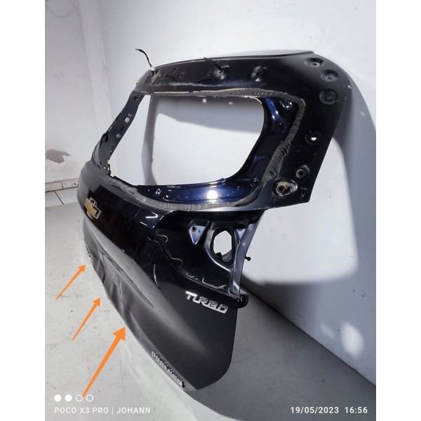 Tampa Traseira Tracker 2020/2024 Detalhe - Azul