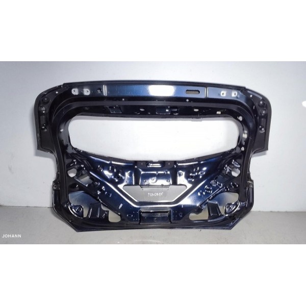 Tampa Traseira Tracker 2020/2024 Detalhe - Azul