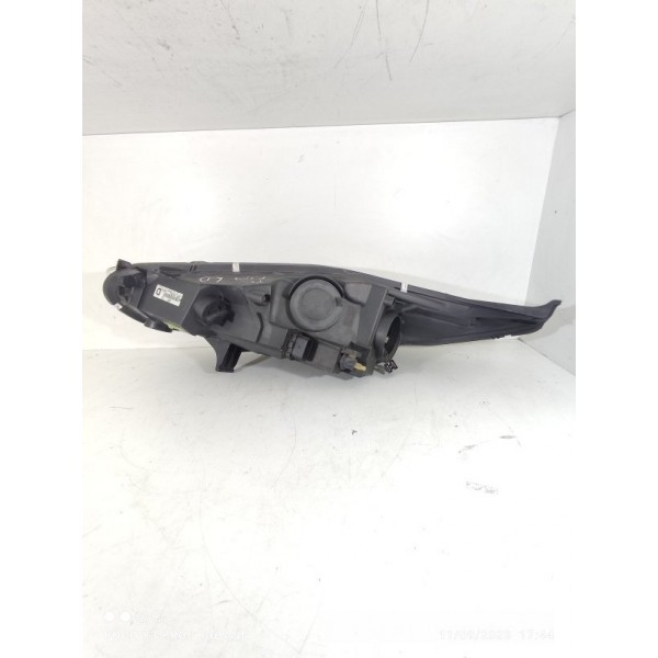 Farol New Fiesta Direito 2011/2017 Detalhe - Direito/passageiro