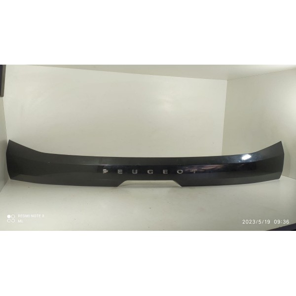 Moldura Friso Tampa Traseira Peugeot 208 2020/2025 Preto