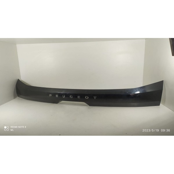 Moldura Friso Tampa Traseira Peugeot 208 2020/2025 Preto