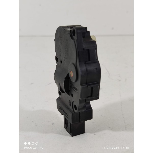 Atuador Motor Caixa Ar Mercedes C180 C200 07/2014 410475520