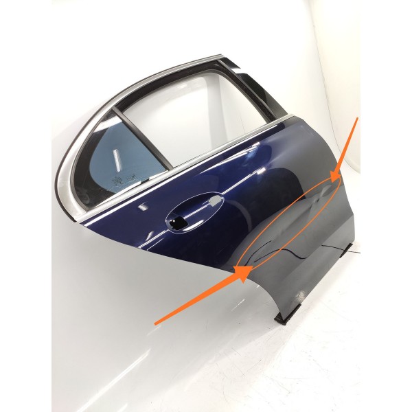 Porta Traseira Dir Mercedes Benz C200 C300  2022/2025 Det Traseira Direito Creme