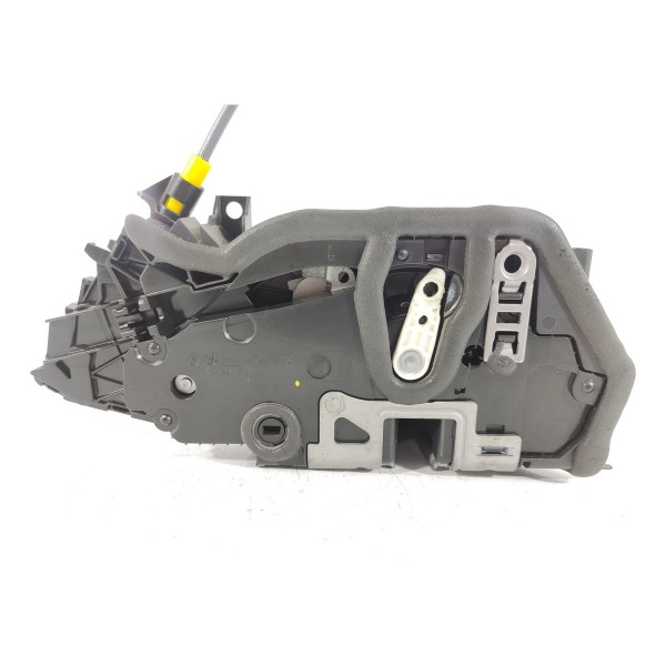 Fechadura Porta Traseira Dir  Bmw 320 330 2019/2025 7445046