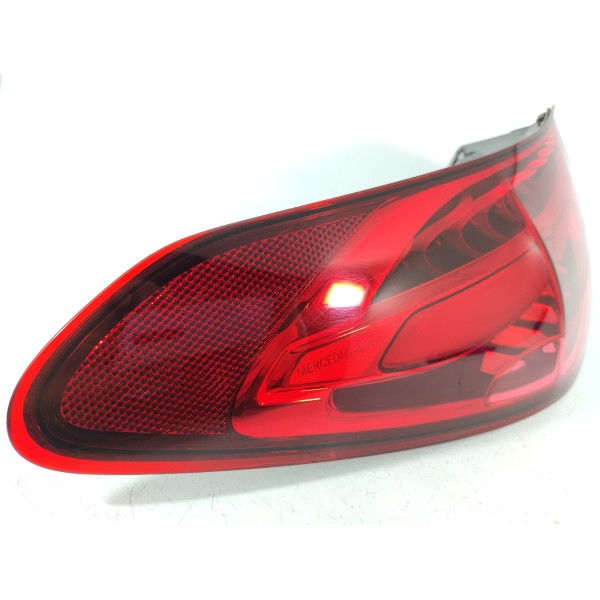 Lanterna Led Mercedes C200 C300 Esq 2022/2025 A2069063300 Esquerdo/motorista Vermelho