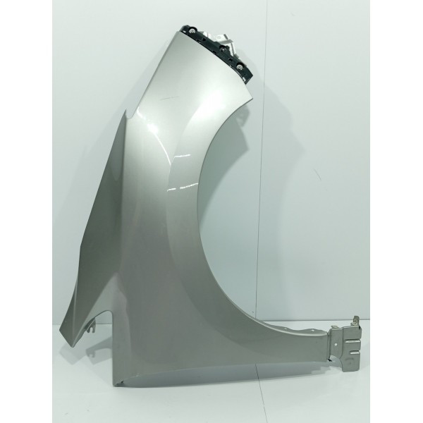 Paralama Direito Nissan Leaf 2019/2023