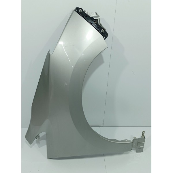 Paralama Direito Nissan Leaf 2019/2023