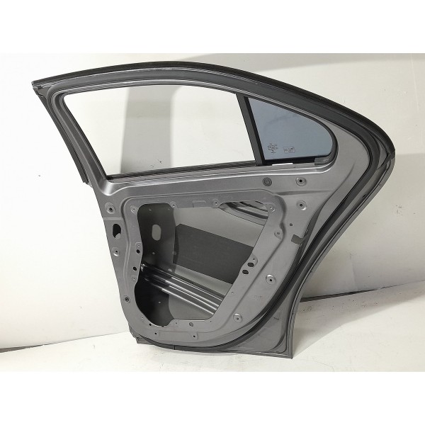 Porta Mercedes A35 Amg Traseira Direita 2020/2025 Orig Traseira Direito Cinza-escuro
