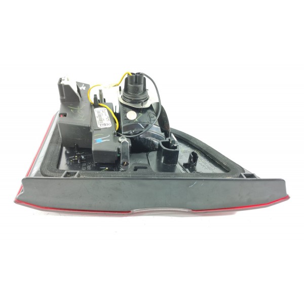 Lanterna Mercedes Ml350 Tampa Esq 2012/2016 A1669068701 Esquerdo/motorista Vermelho