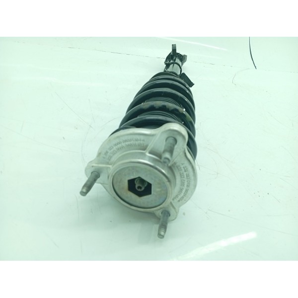 Mola Amortecedor Mercedes C200 C300 Dianteira Dir 2022/2025